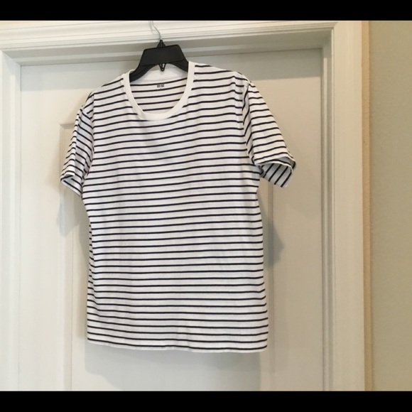 Uniqlo Men’s Tee Shirt - Picture 1 of 1